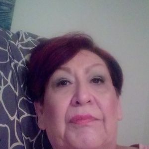 Meet your Posher, Yolanda